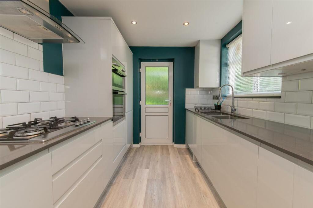 Appartement Vibrant & Stylish Mill Hill East Pad à Hendon Extérieur photo